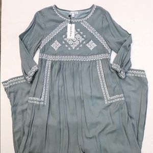 Wren & Ivory Maternity Photo Dress